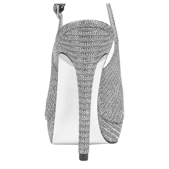 Adrianna Papell "Rita" Peep Toe Sling
Backs size 8 - Picture 2 of 5